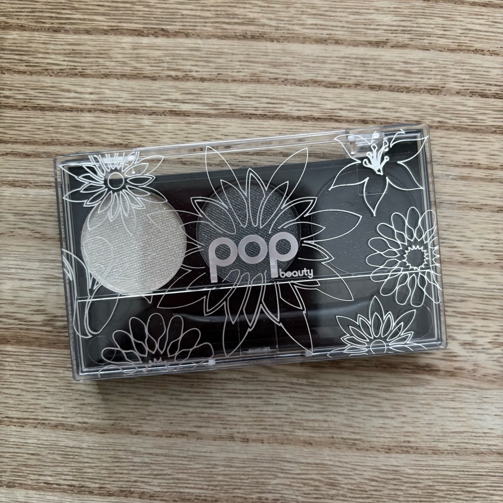 NEW pop beauty eyeshadow trio